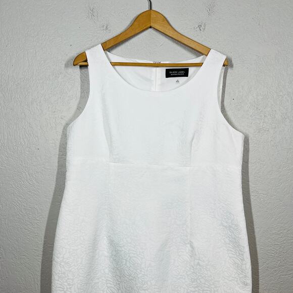 Black Label x Evan Picone Floral Embossed Sheath Dress Sleeveless White - 16 - Picture 2 of 6